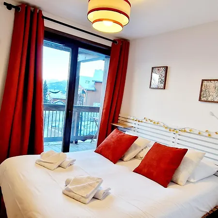 Au Coeur De Montalbert Avec Balcon Et Parking Prive, Proche Des Pistes La Plagne