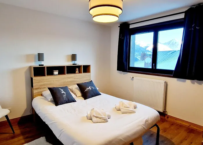 Au Coeur De Montalbert Avec Balcon Et Parking Prive, Proche Des Pistes - Fr-1-755-33 Lägenhet *